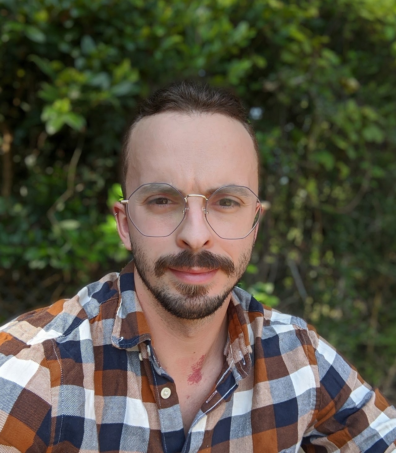 prof_pic.jpg
